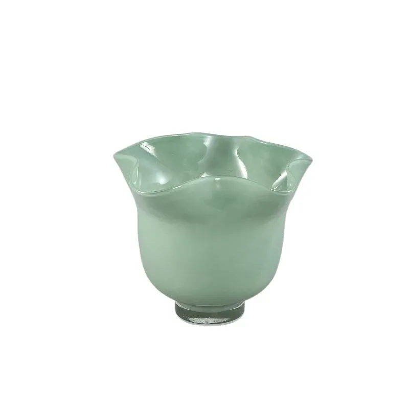 Windlicht – Grünes Glas, Runde Form, Wellenförmiges Design – Macarena | PTMD