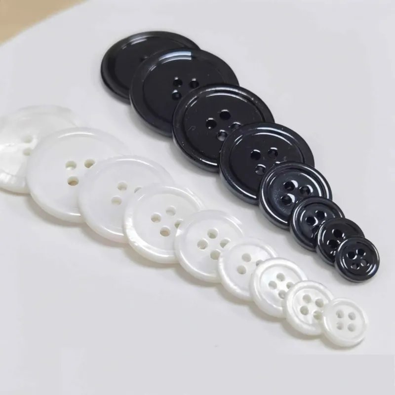 14L-40L Black White Freshwater Shell Buttons for Sewing 99 Pack